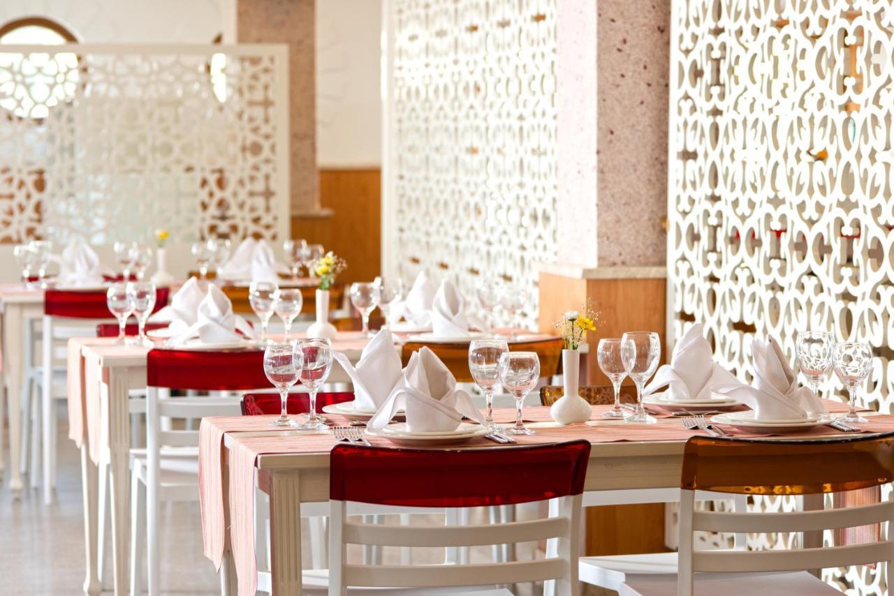 Club Paradiso & 5*