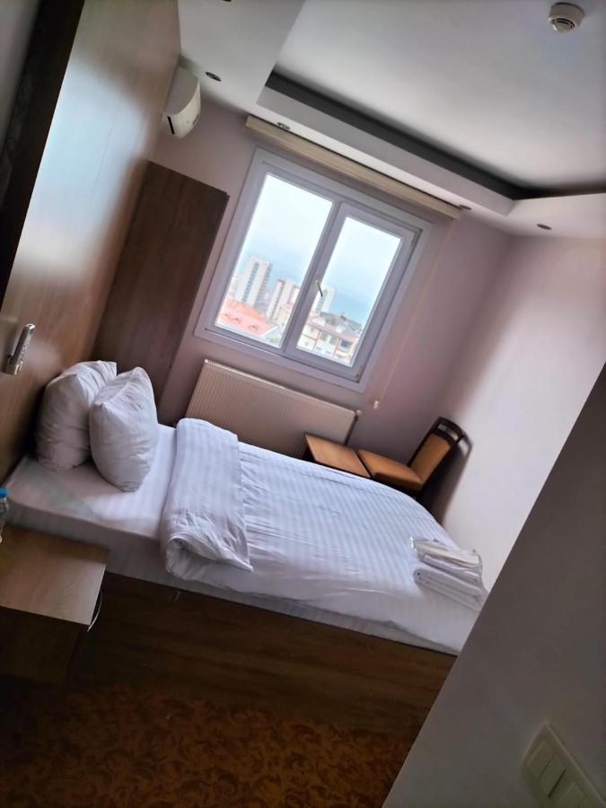 Ny World Hotel