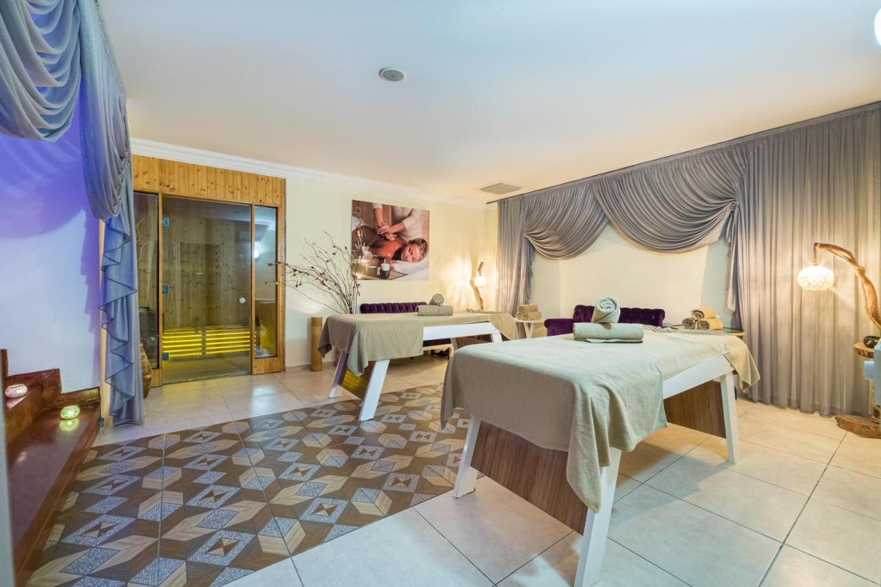 Justiniano Club 4* Okurcalar