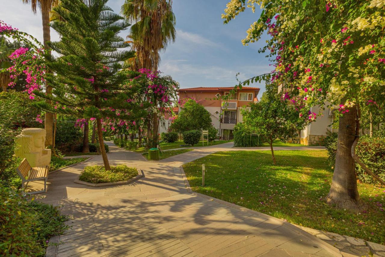 Resort Justiniano Club Okurcalar