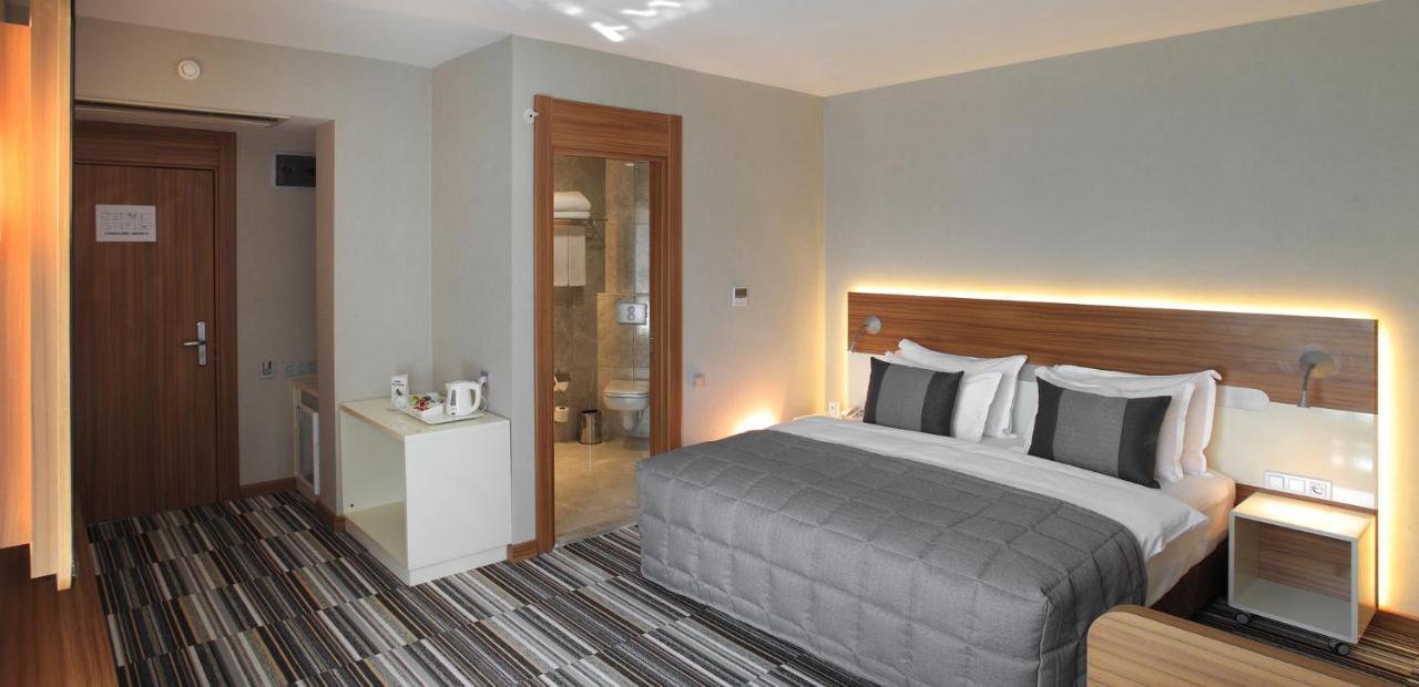 Mimi Hotel