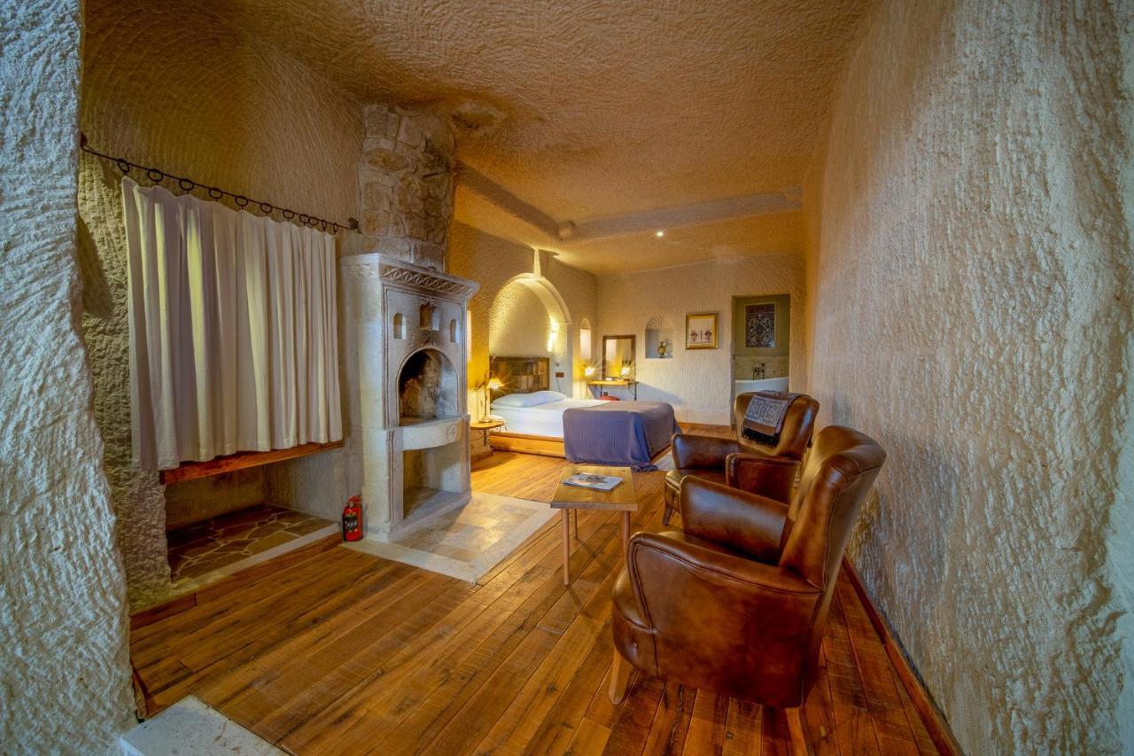 Hotel Seki Cave