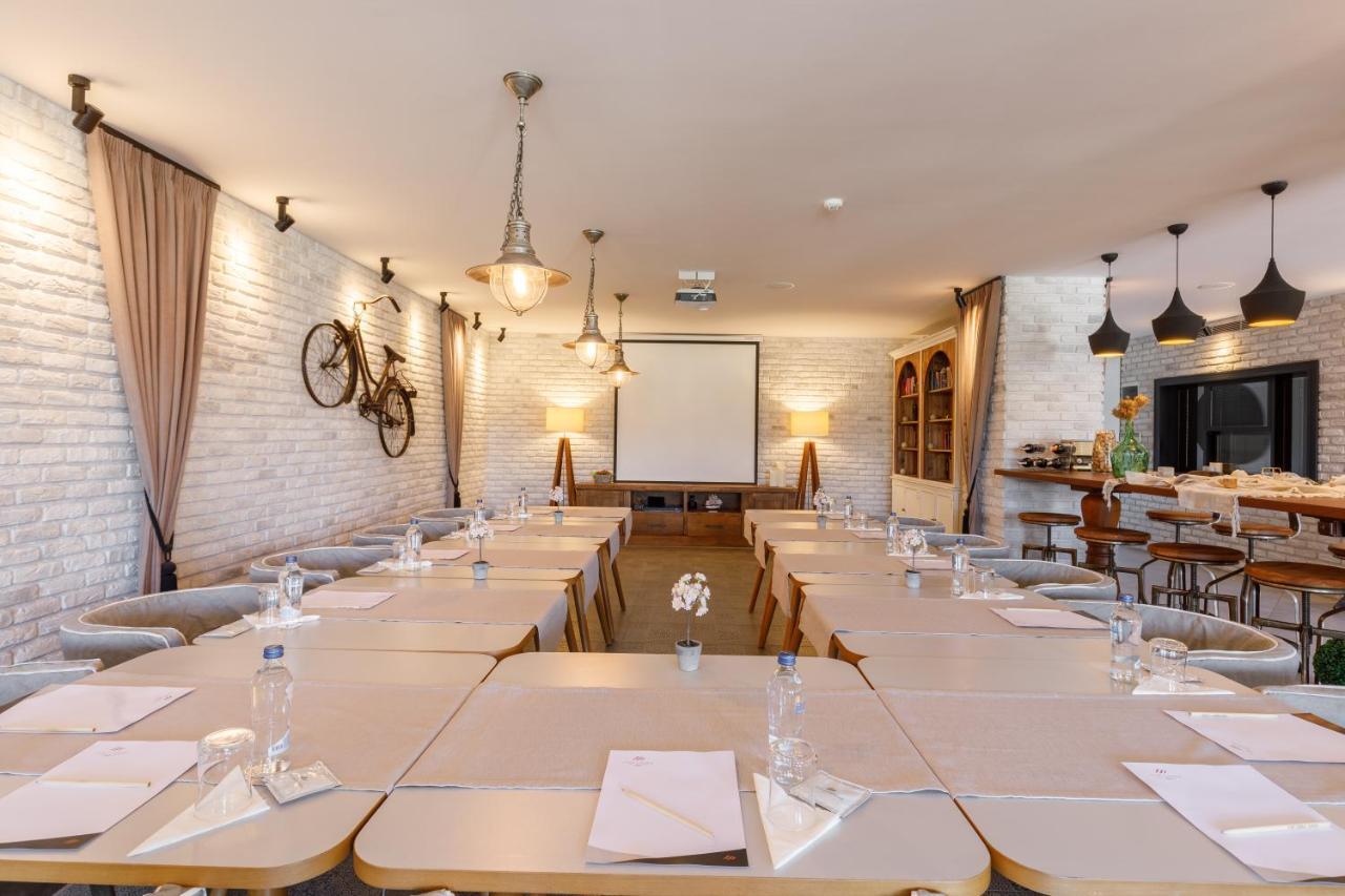 Port Ladera - Adult Only Hotel