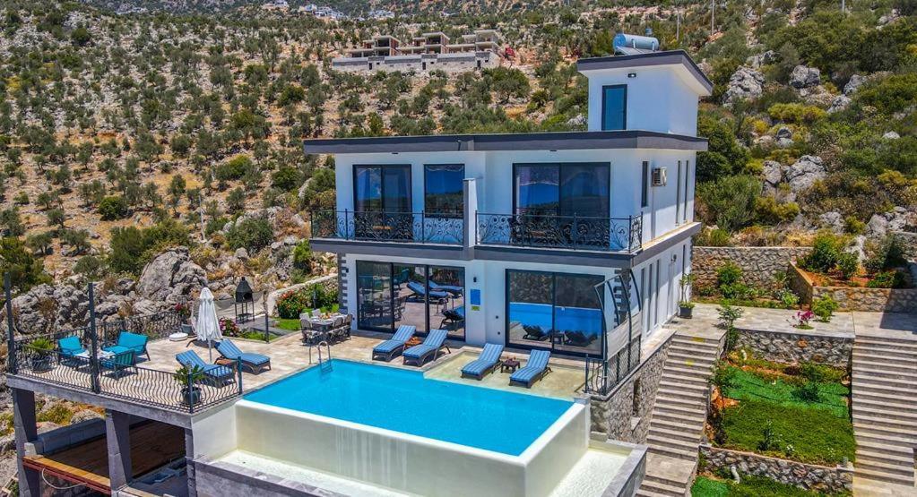Pelit Kalkan