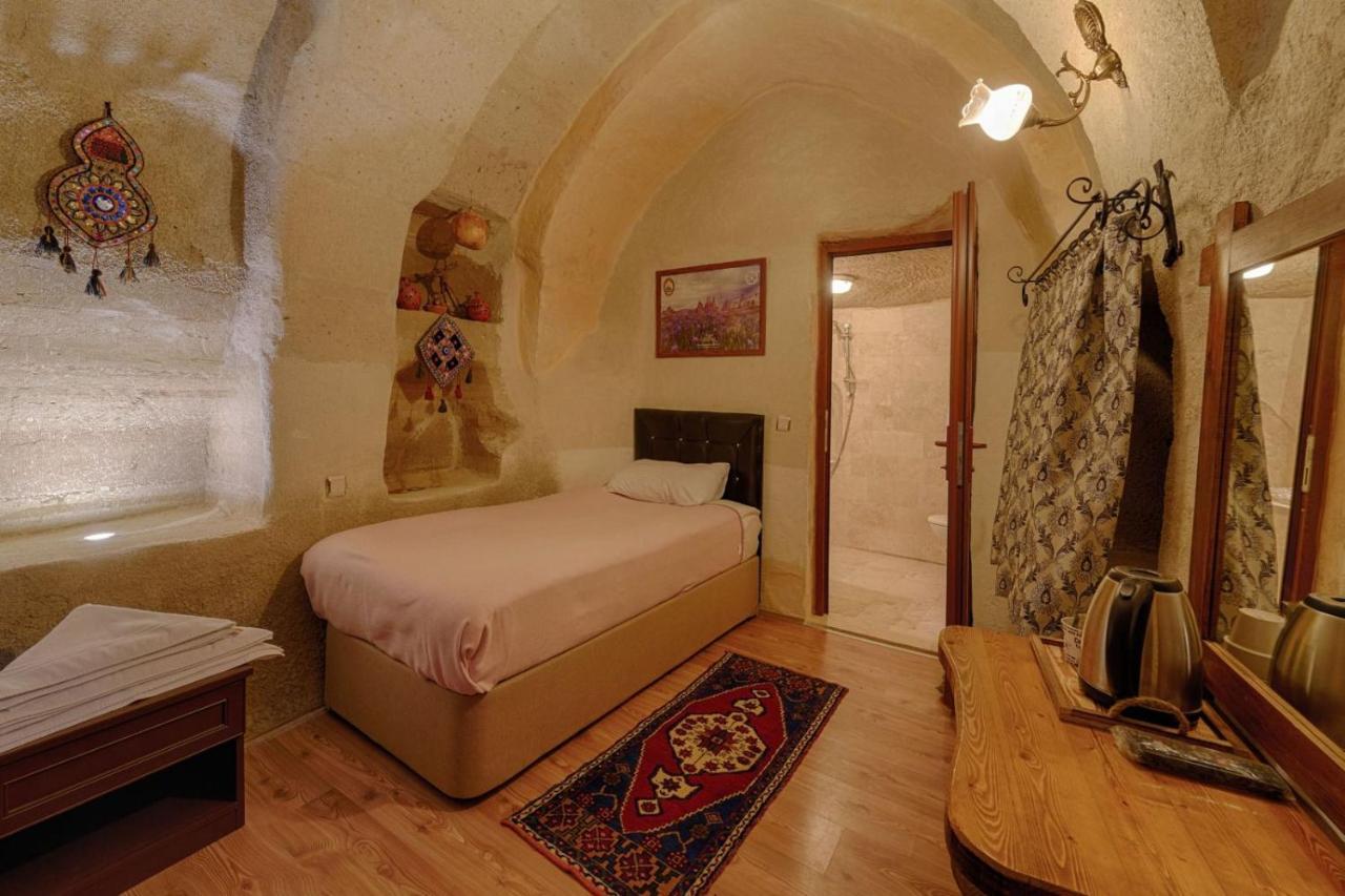 Avlu Cave House *