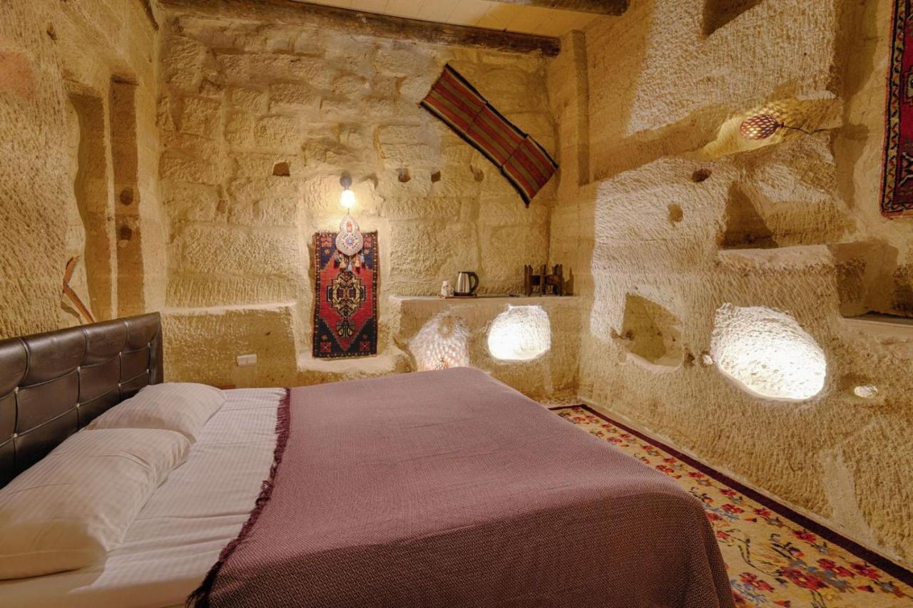 Avlu Cave House *
