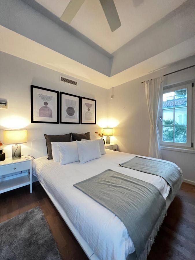 Villa Sea Canal Townhouse