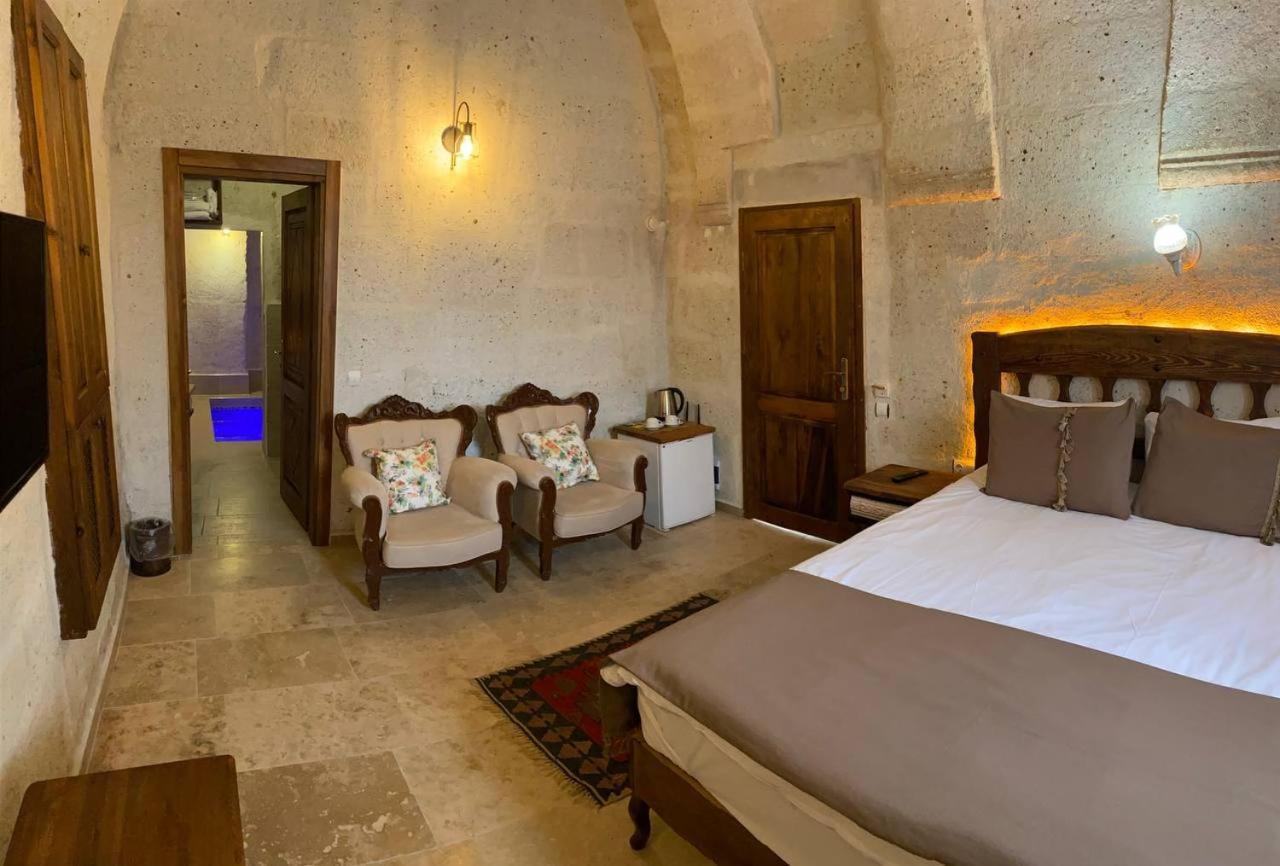 Hotel Zuwinasa House *