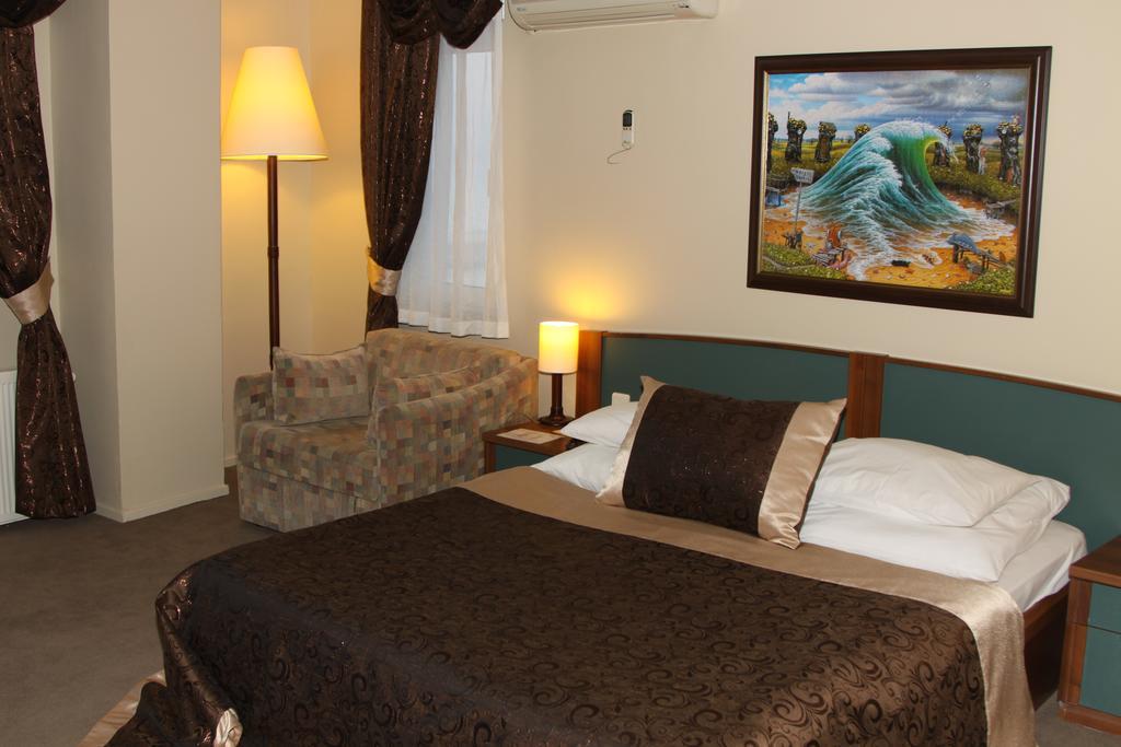 Diapolis Hotel 4*