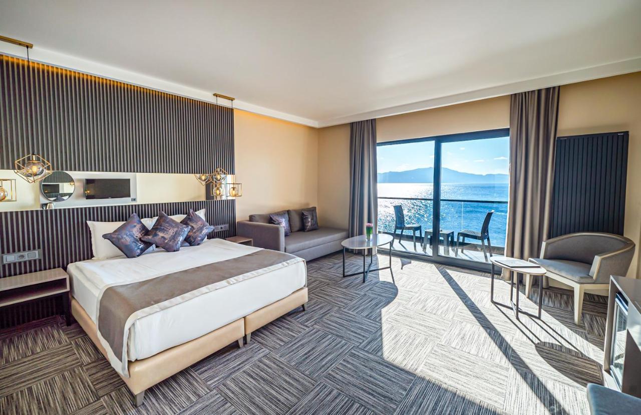 Hotel Dove &