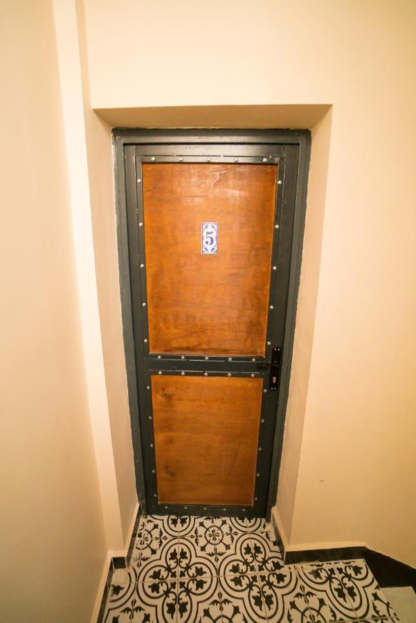 Hhk Hotel
