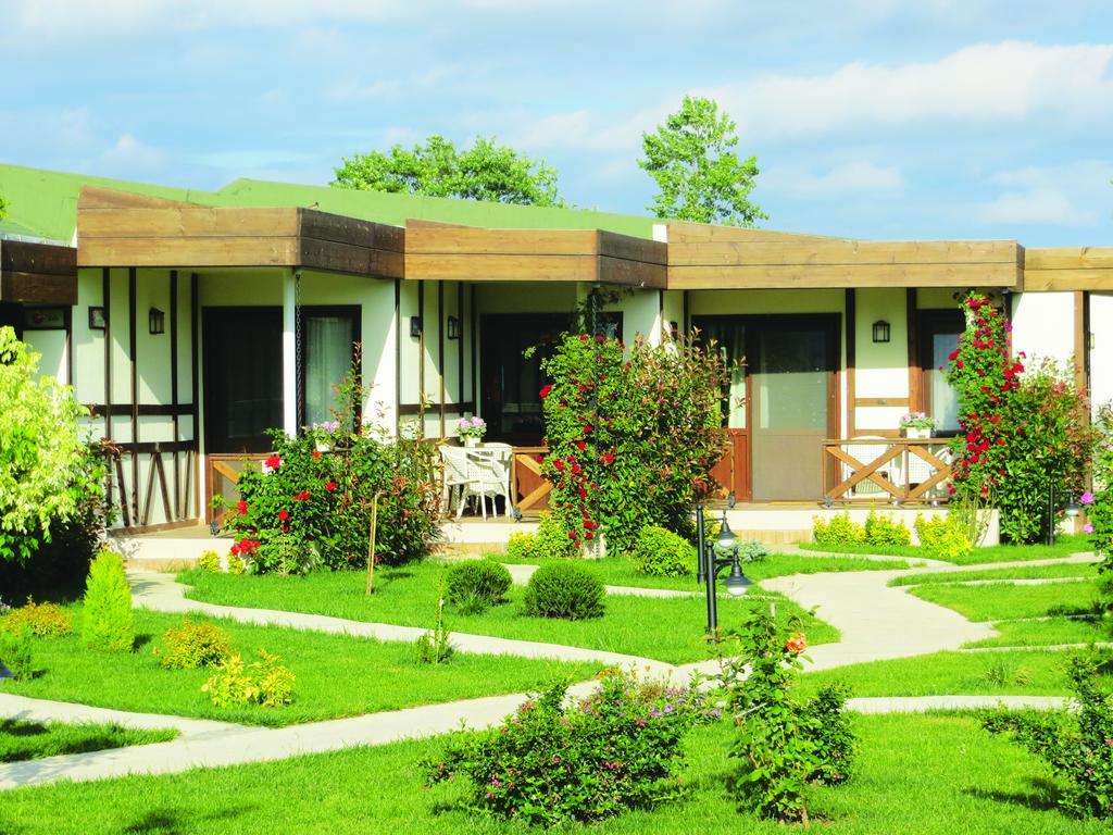 Riva's Club