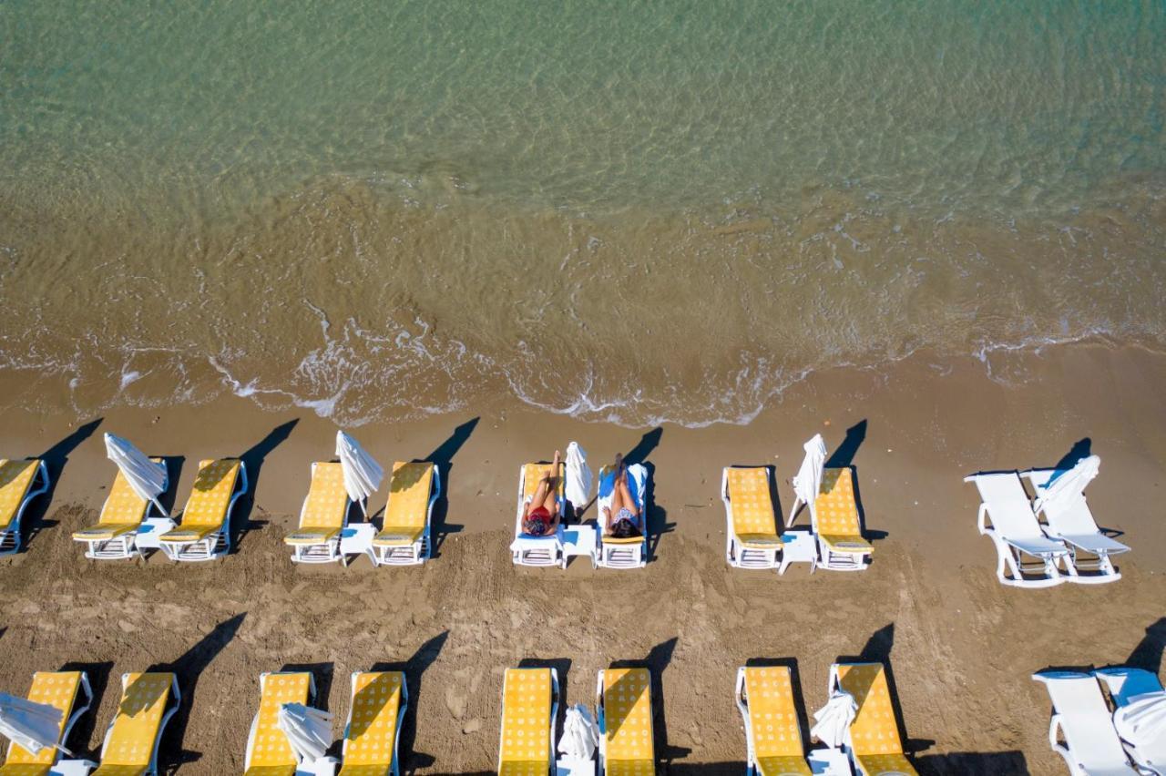 Side Beach Club 3*