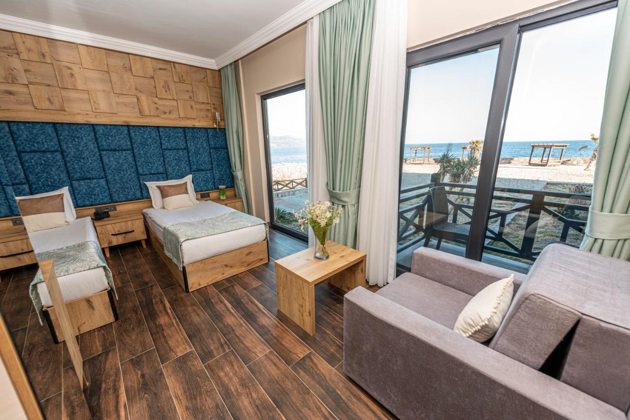 Hotel Dove &