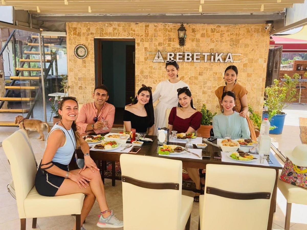 Rebetika & Bistro Hotel 3*