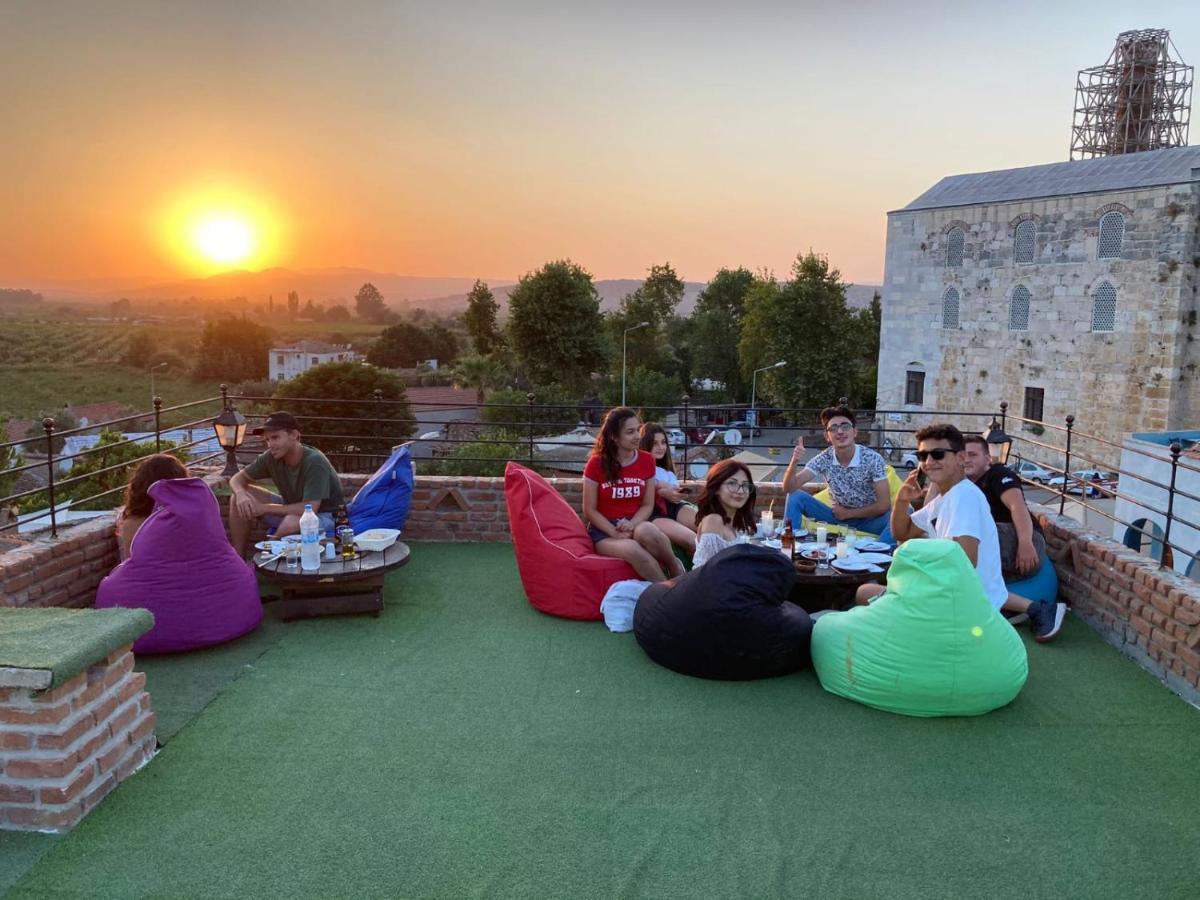 Hotel Rebetika & Bistro