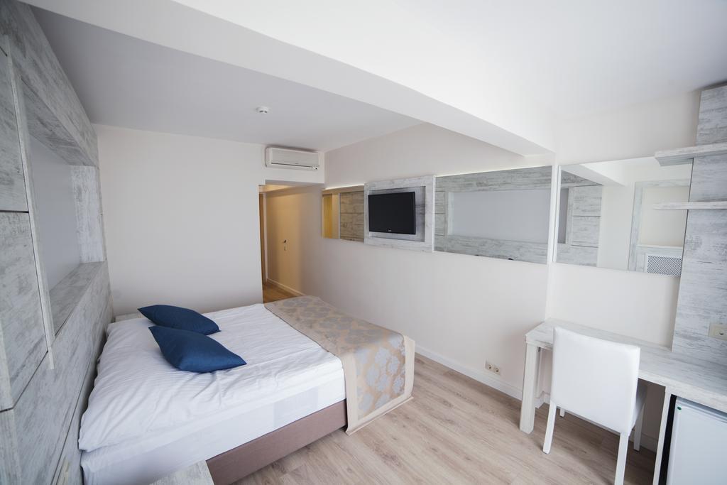 Kirtay Hotel