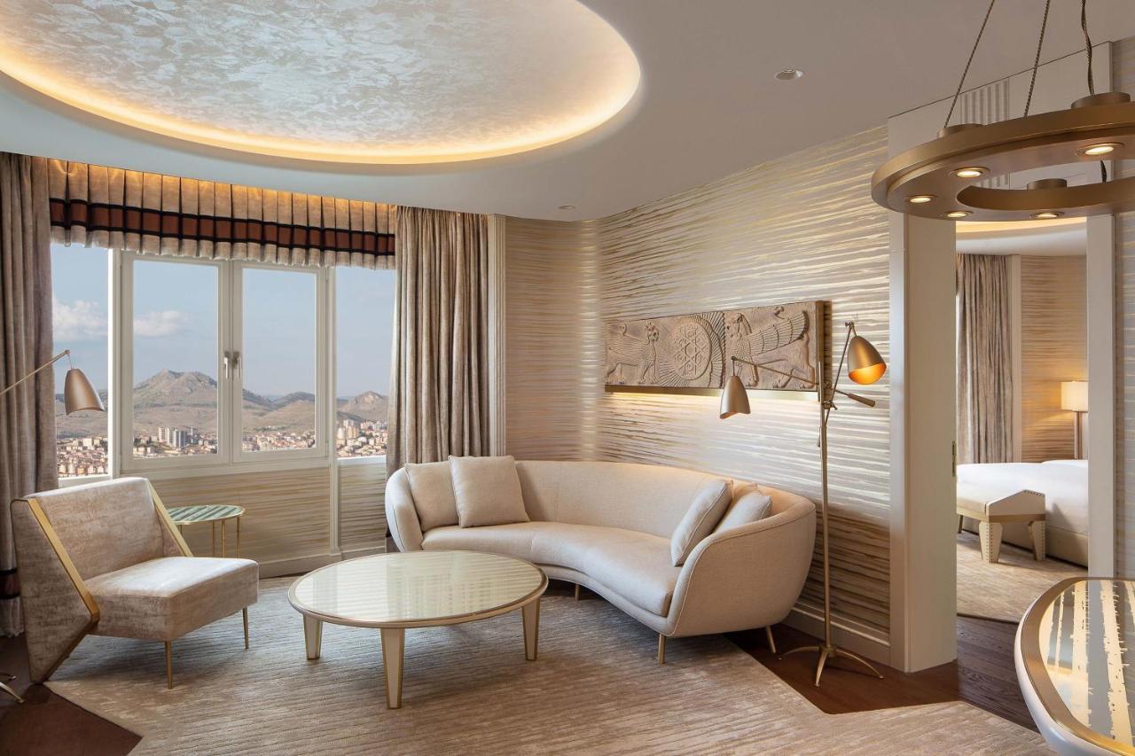 Sheraton & Convention Center Hotel 5*
