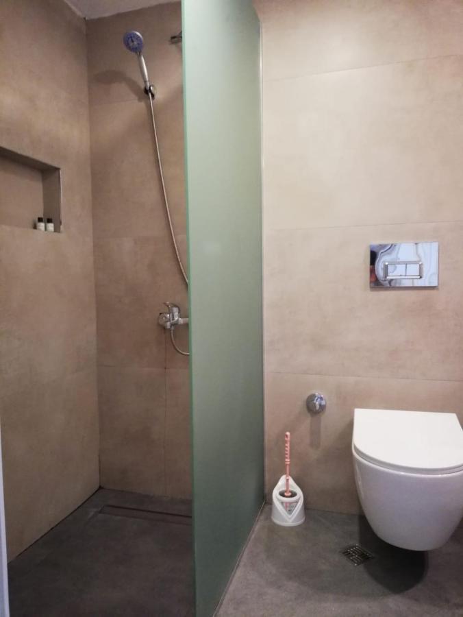 Viras Hotel 3*