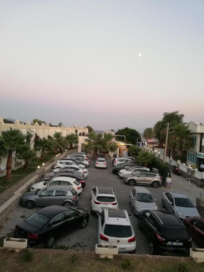 Hotel Viras 3*