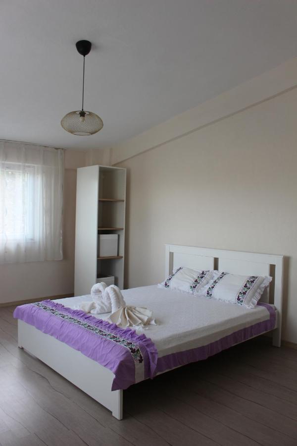 Heredot's House Lodge *