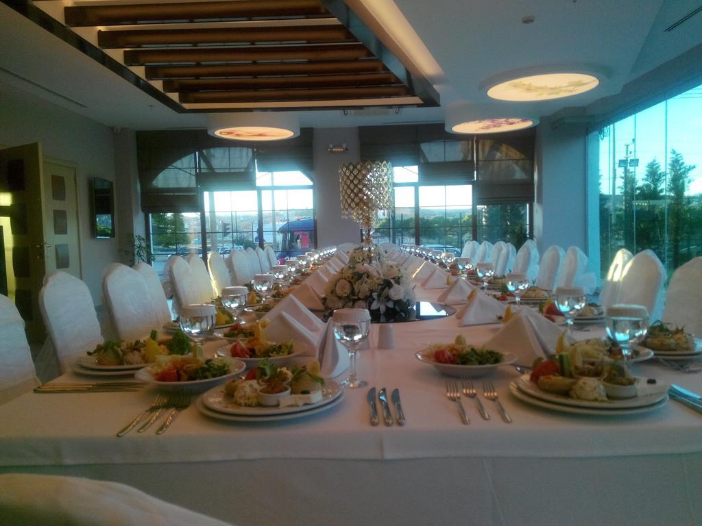 Ramada 4*