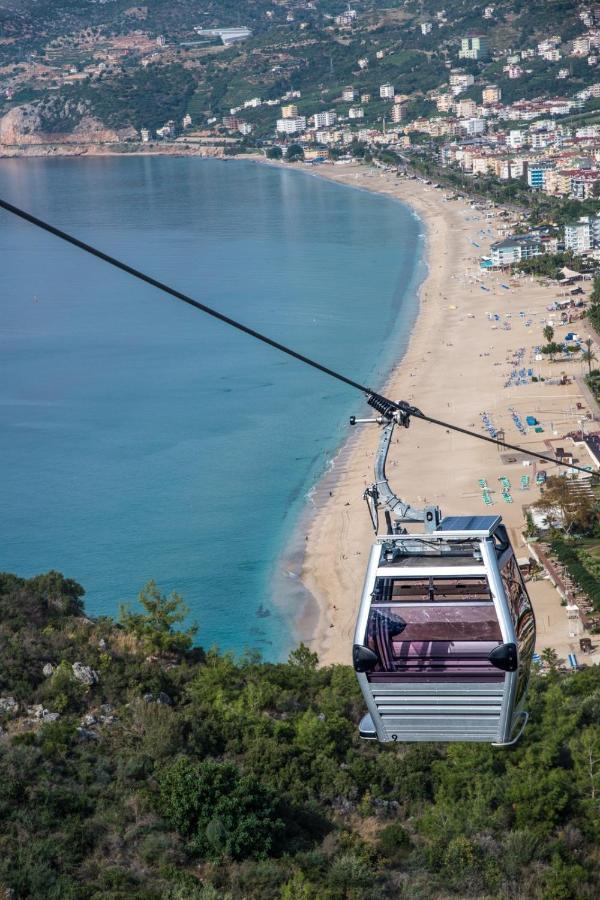 Riviera & 4* Alanya