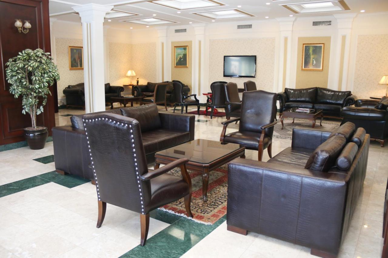 Monec Hotel