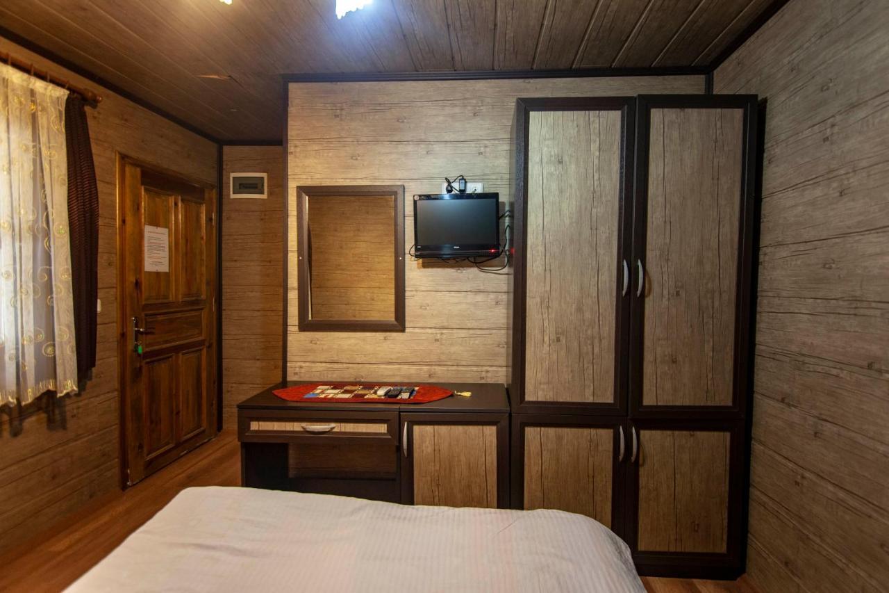 Seven Rock Cave Hostel