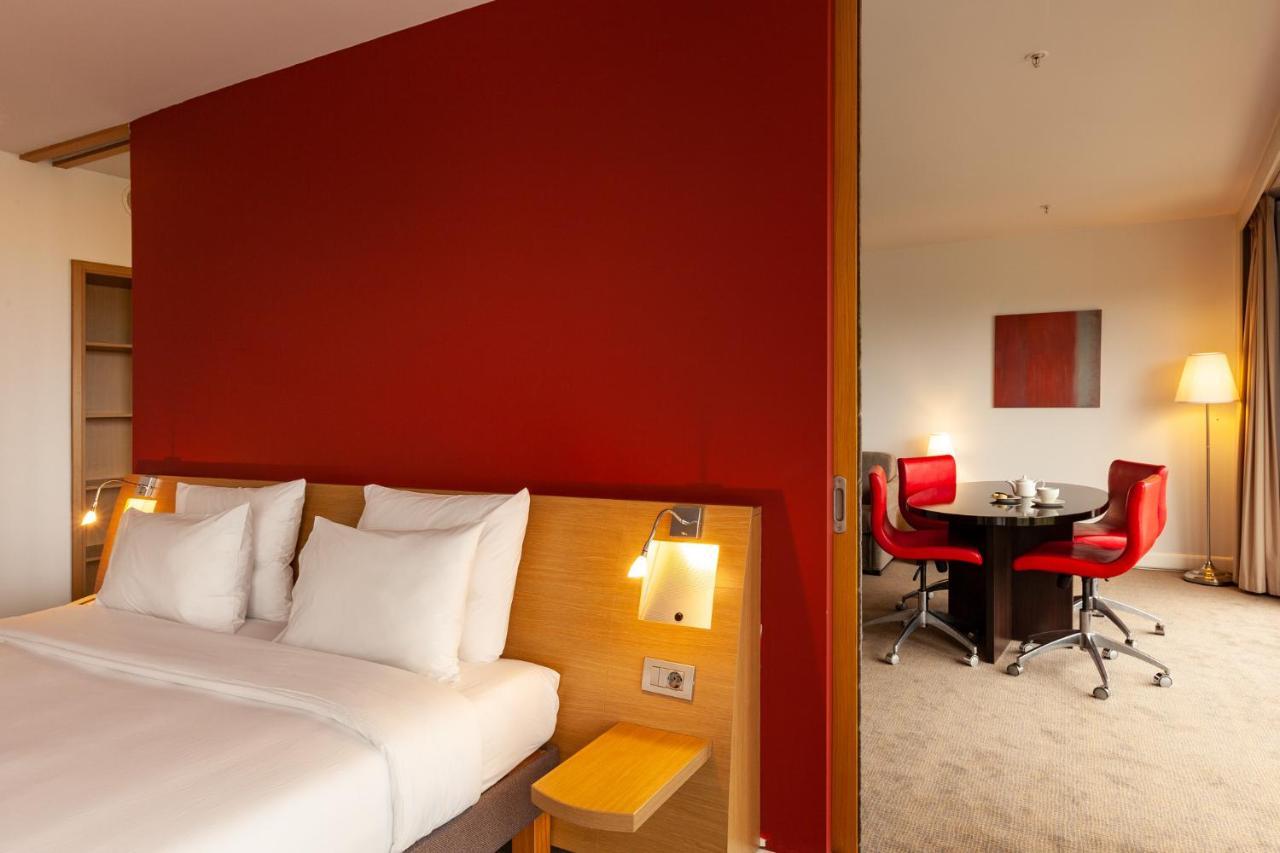 Novotel Hotel 5*
