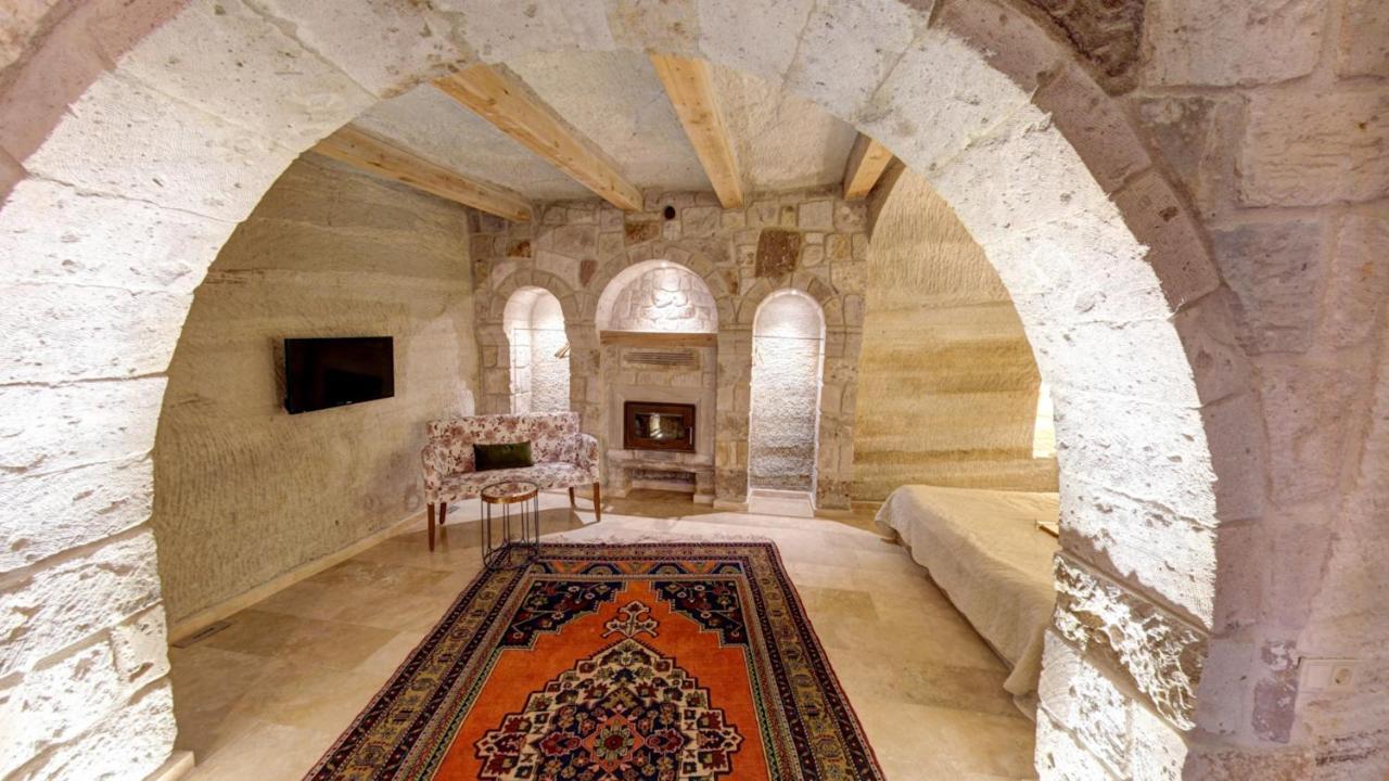 Panoramic Cave 2*