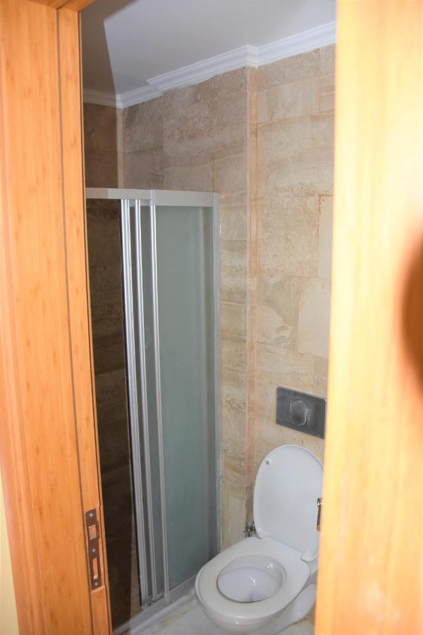 Dinara Hotel 2*