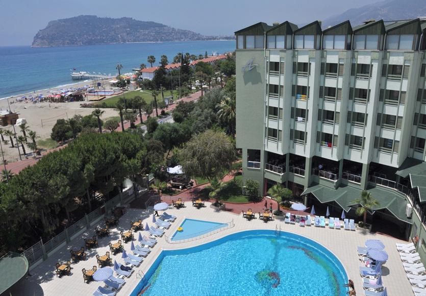 Ananas Hotel 4*