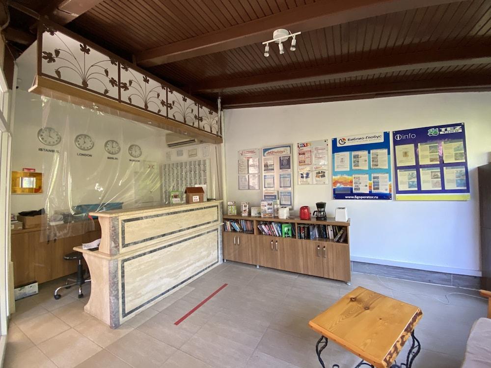 Melissa Garden Apart 3*
