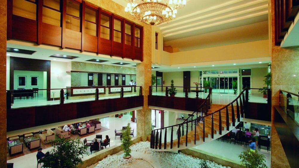 Resort Sural