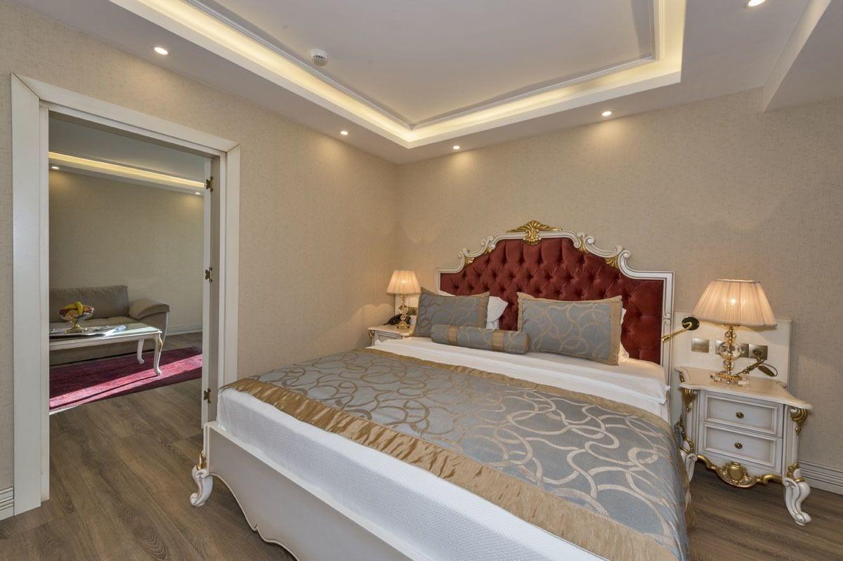 Glorious Hotel 4*