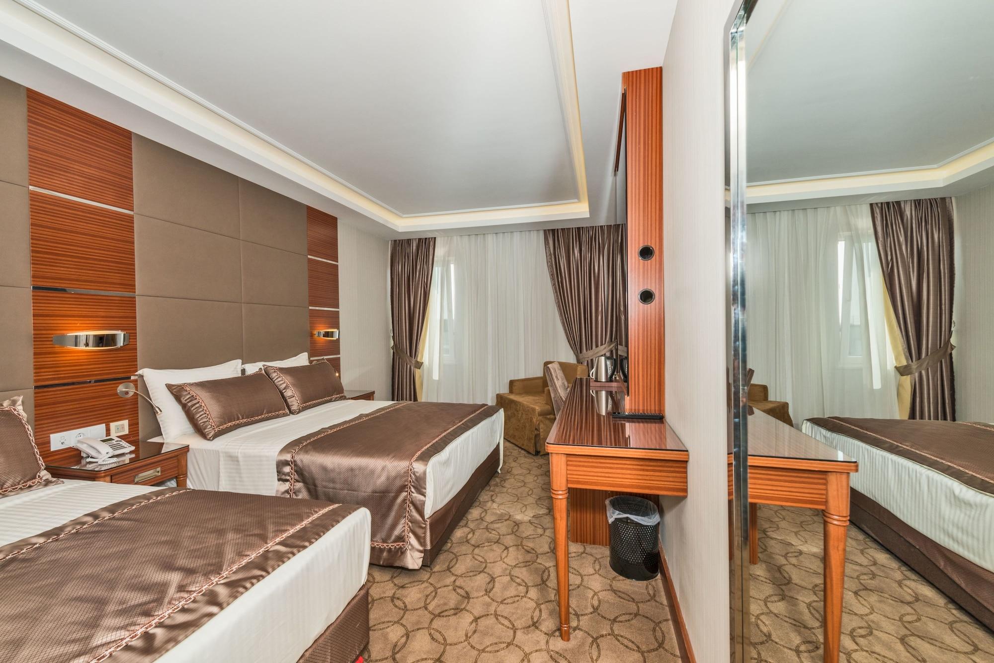 Glorious Hotel 4*