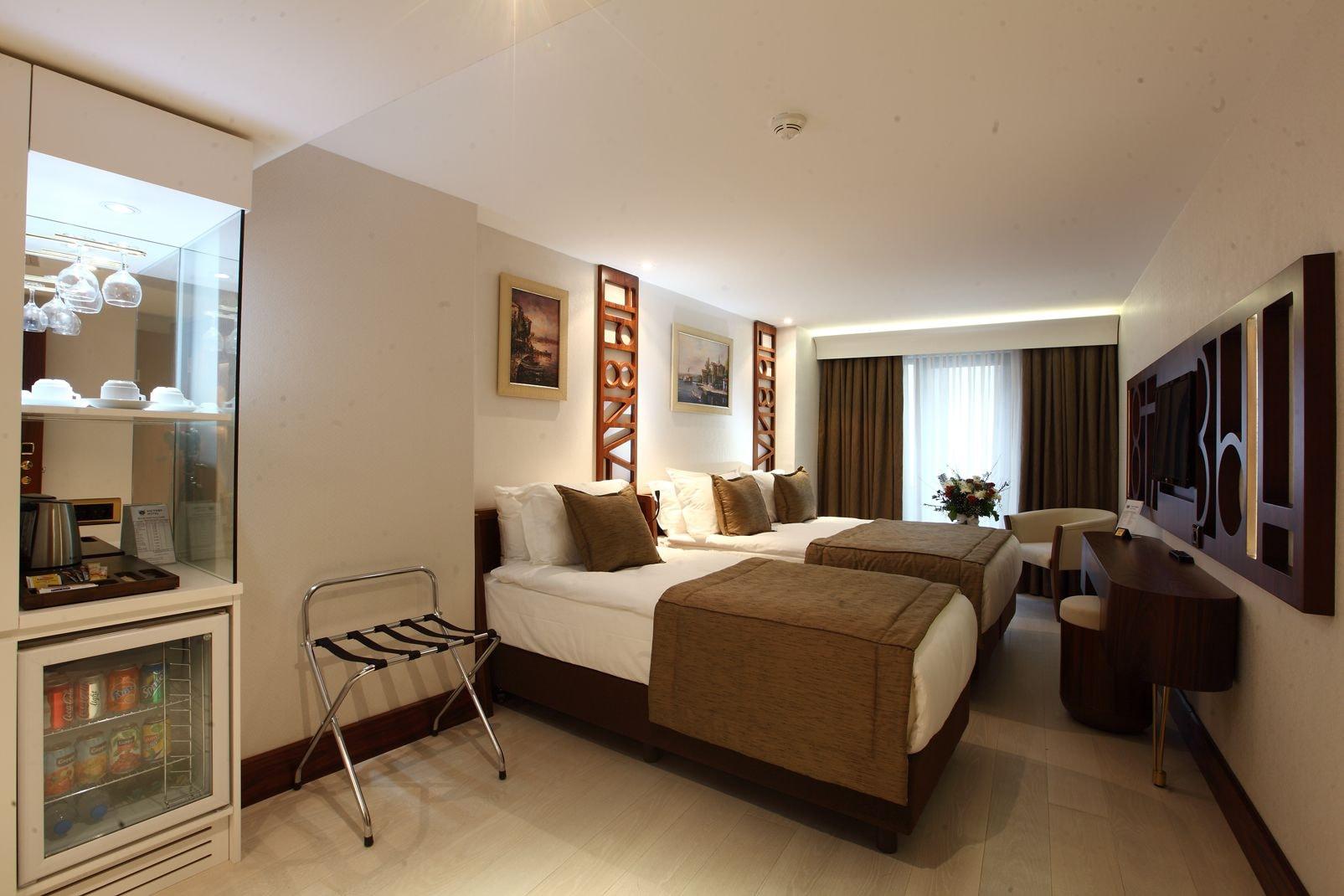 Victory & Hotel