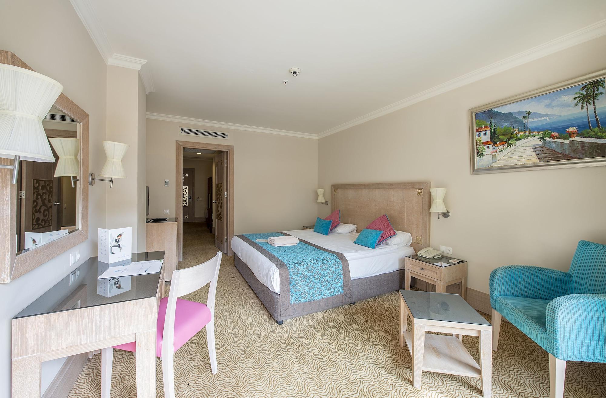 Resort Crystal De Luxe & 5*