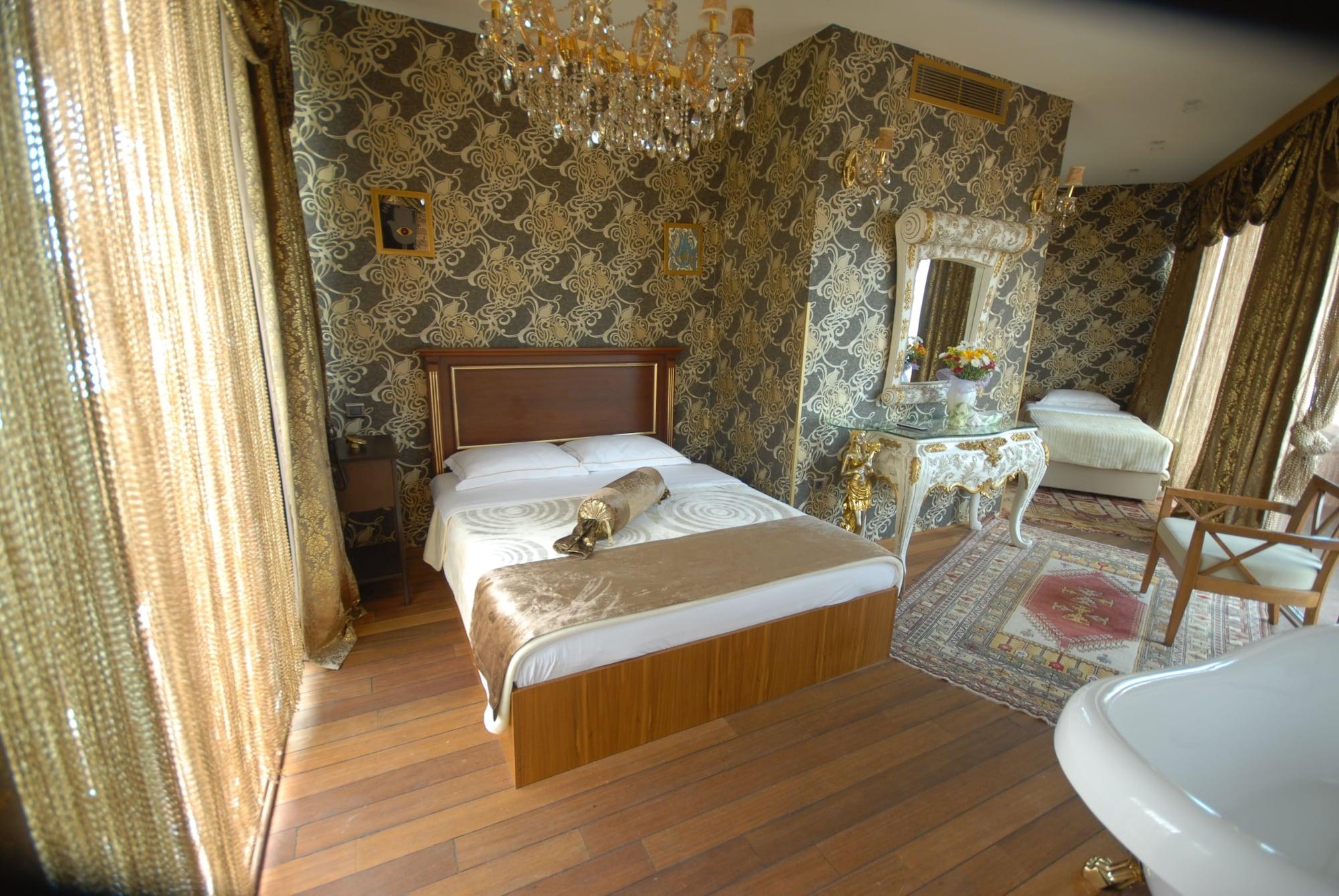 Galata Palace 2*