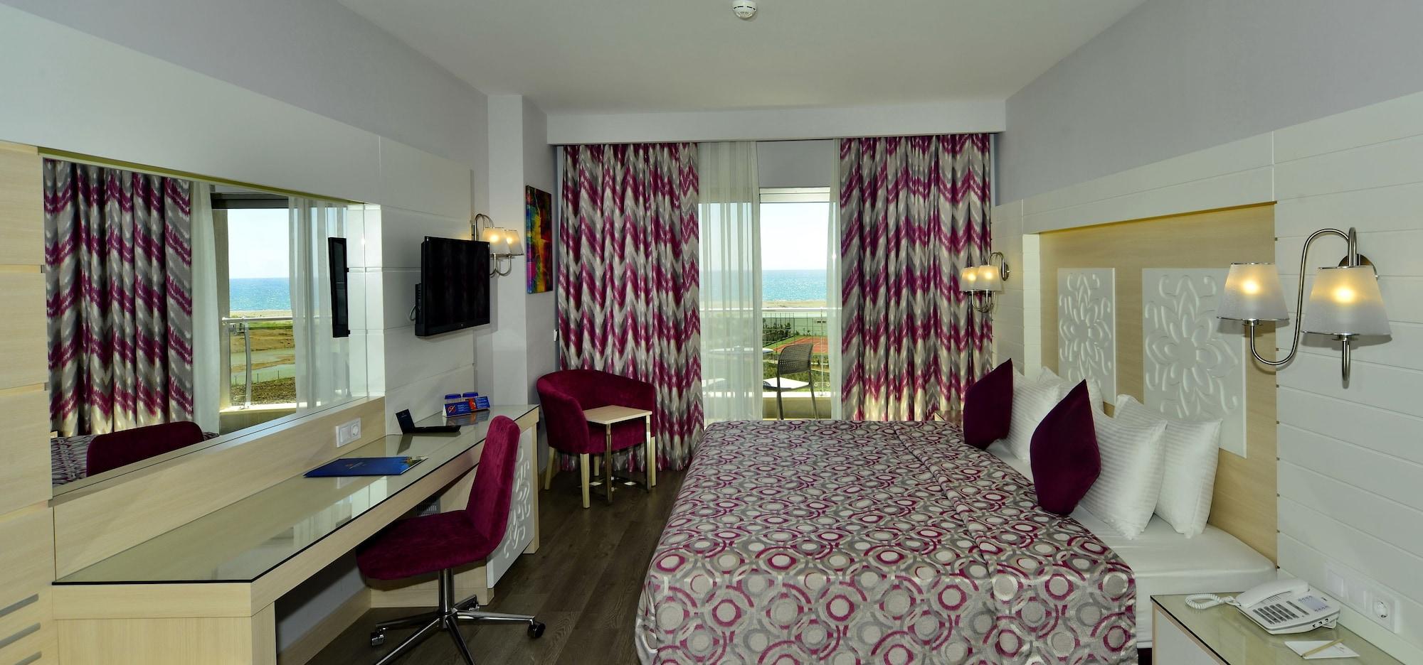 Sunmelia & Hotel 5*