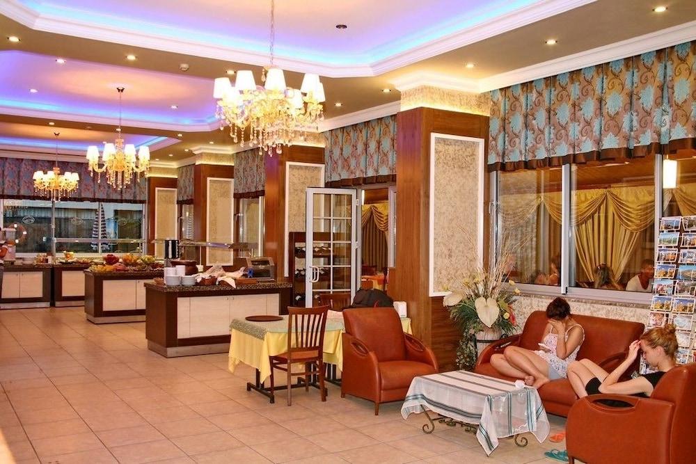 Alanya Beach Hotel 2*
