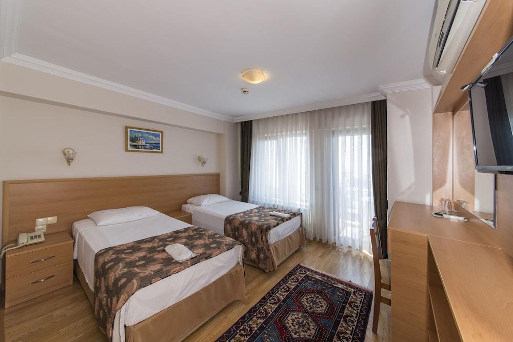 Deniz Hotel