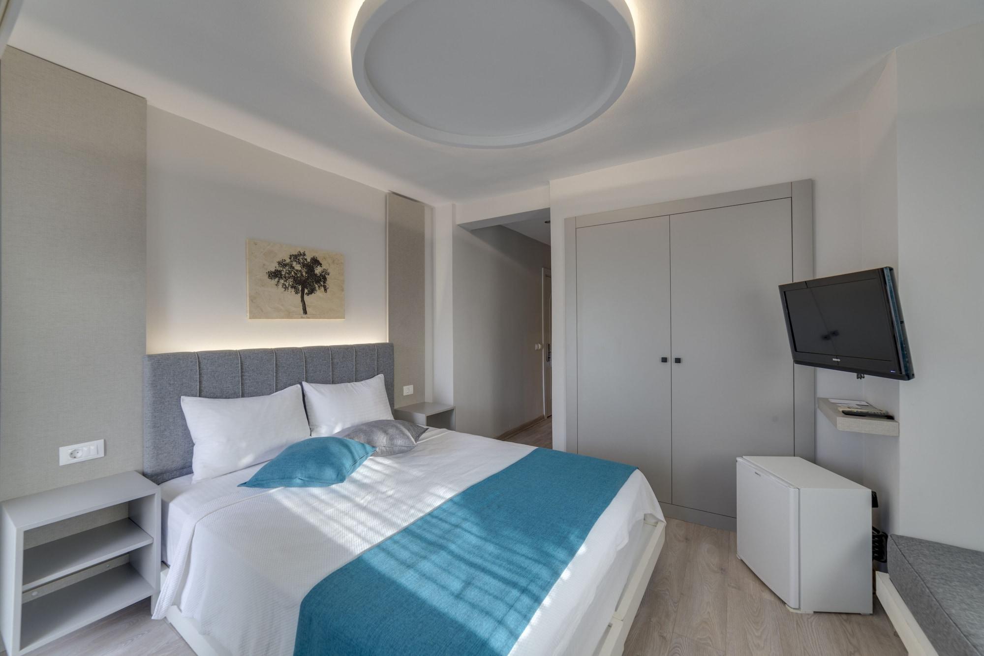Hotel La Brezza &