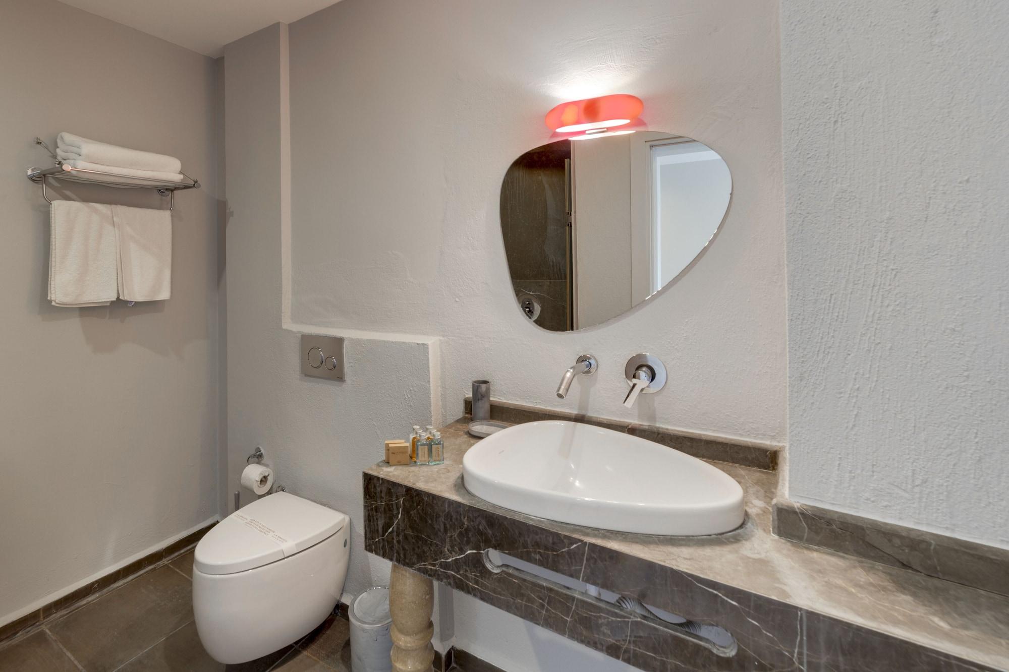 Hotel La Brezza & 3*