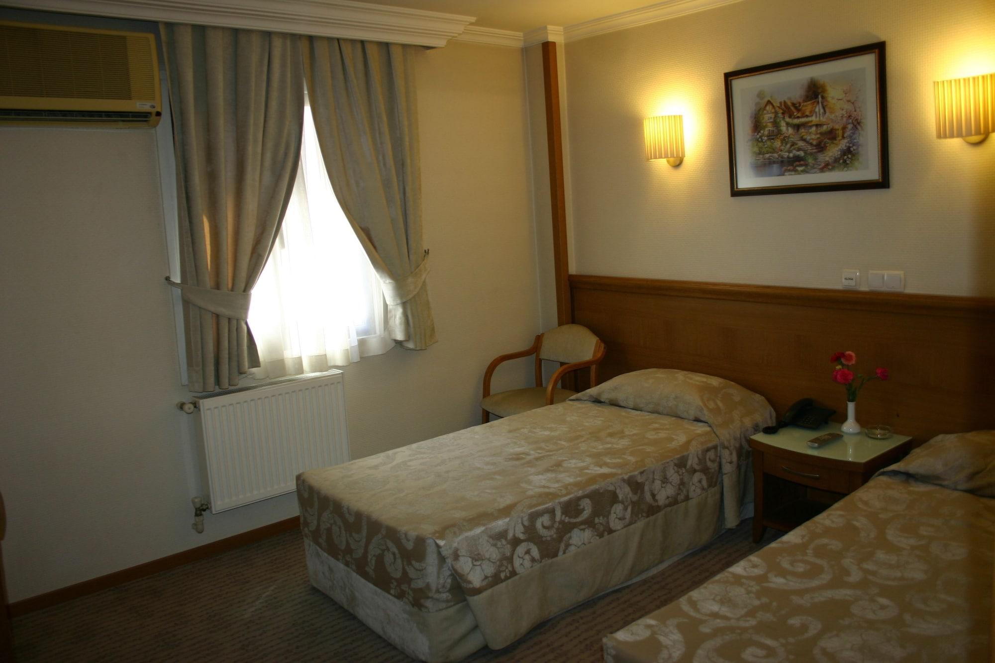 Yavuz Hotel 2*