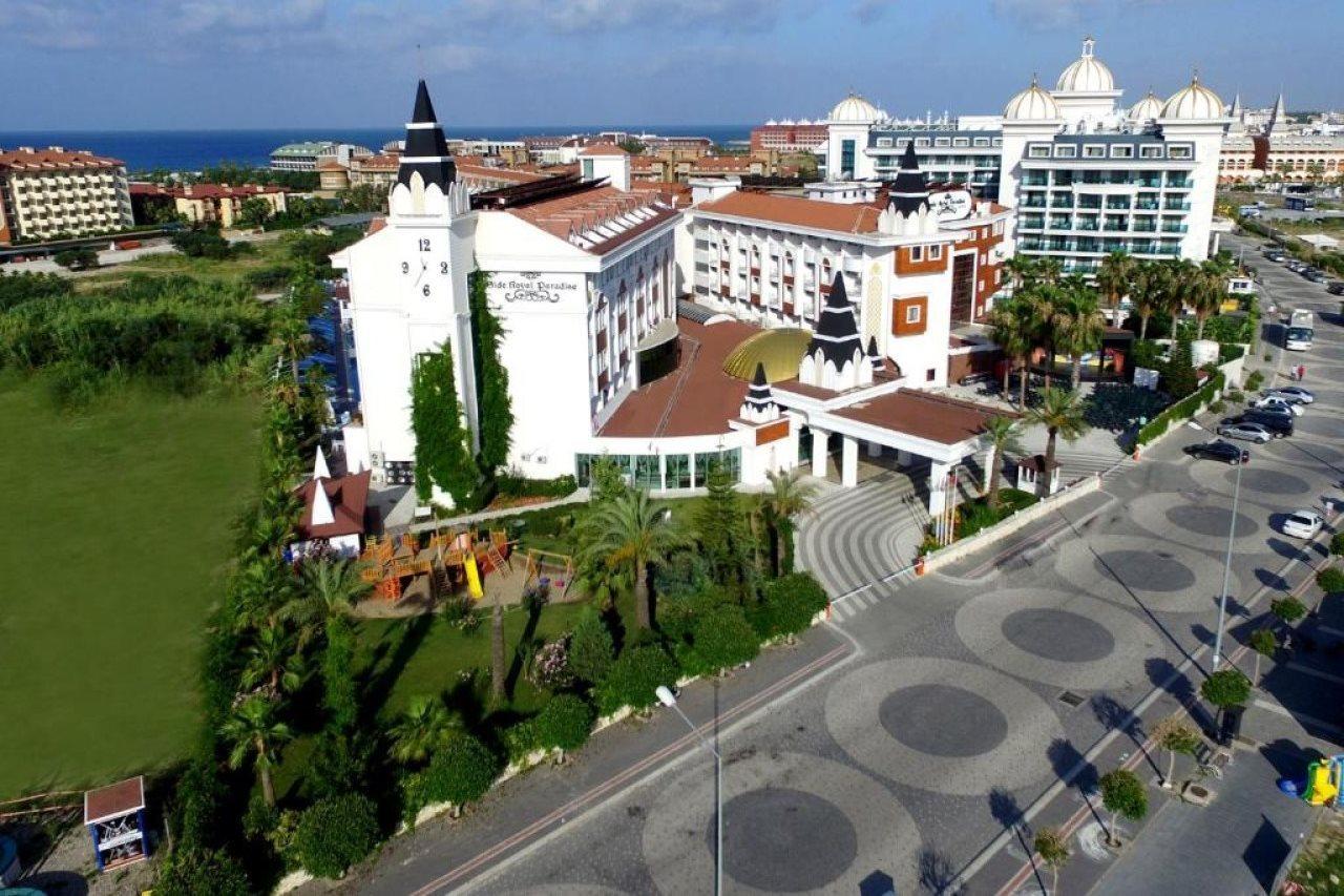 Side Royal Paradise