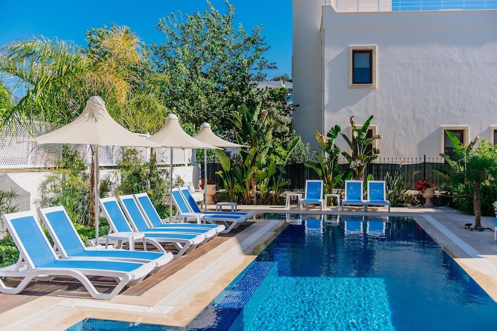 Via Farilya Hotel
