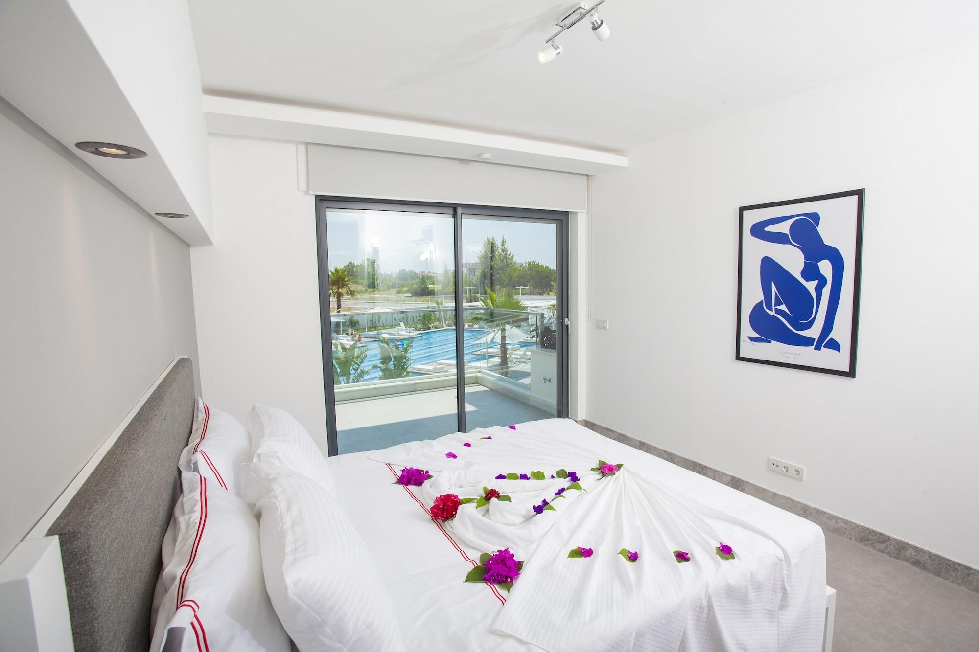 Q Spa 5* Side