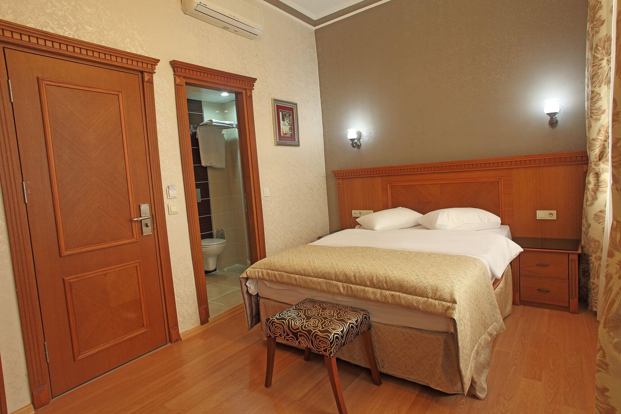 Hotel New House